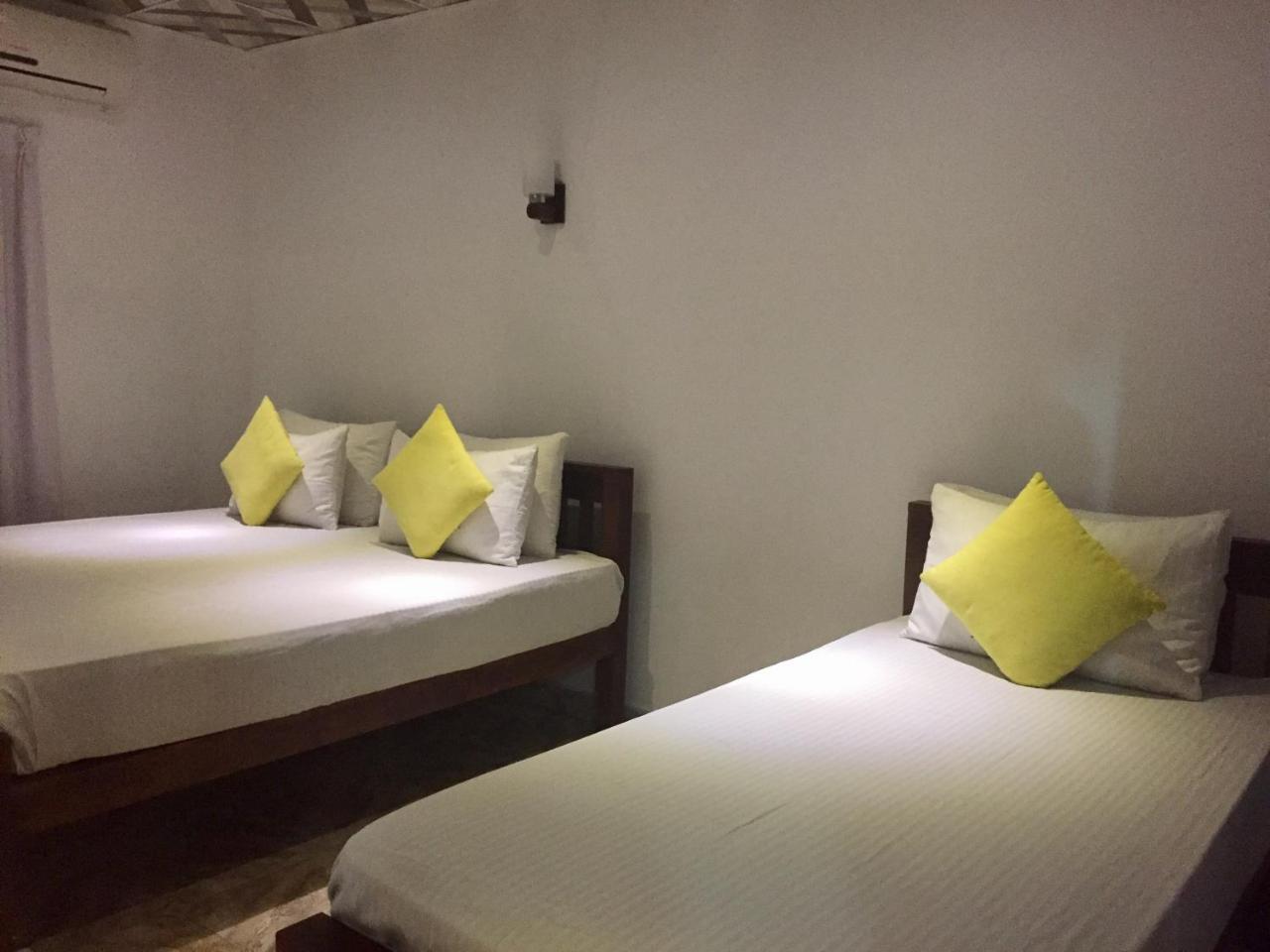 Thisara Guest House Polonnaruwa Cameră foto